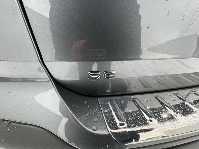 Used 2022 Volkswagen Taos SE image 34