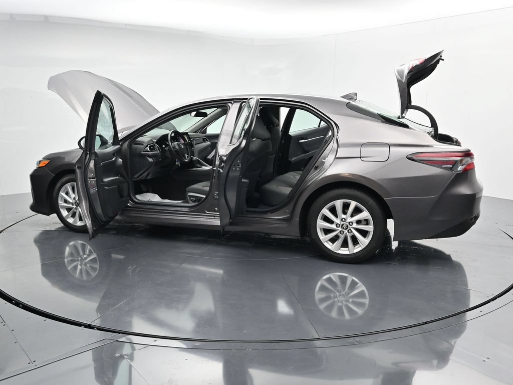 Used 2024 Toyota Camry LE FWD image 43