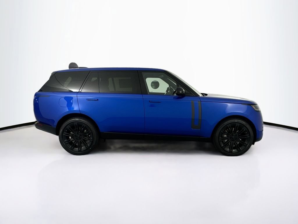 New 2026 Land Rover Range Rover Long Wheelbase SE image 4
