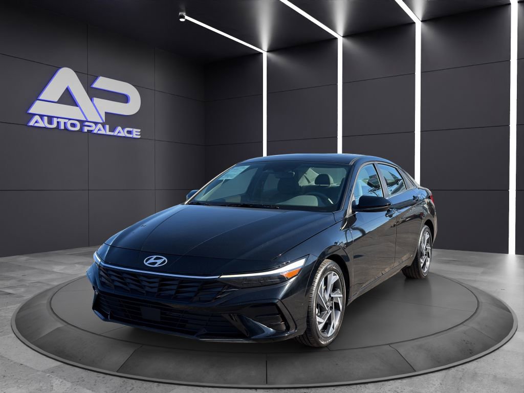 Used 2025 Hyundai Elantra SEL