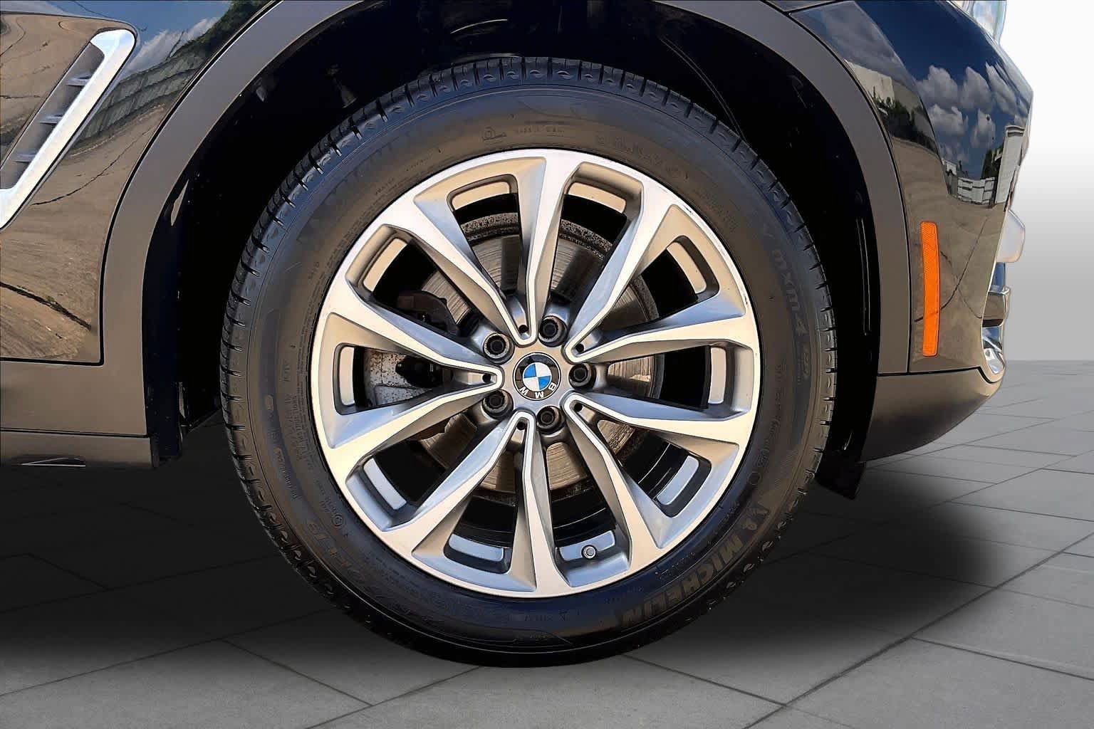 Used 2019 BMW X3 xDrive30i w/ Convenience Package AWD/4WD image 12