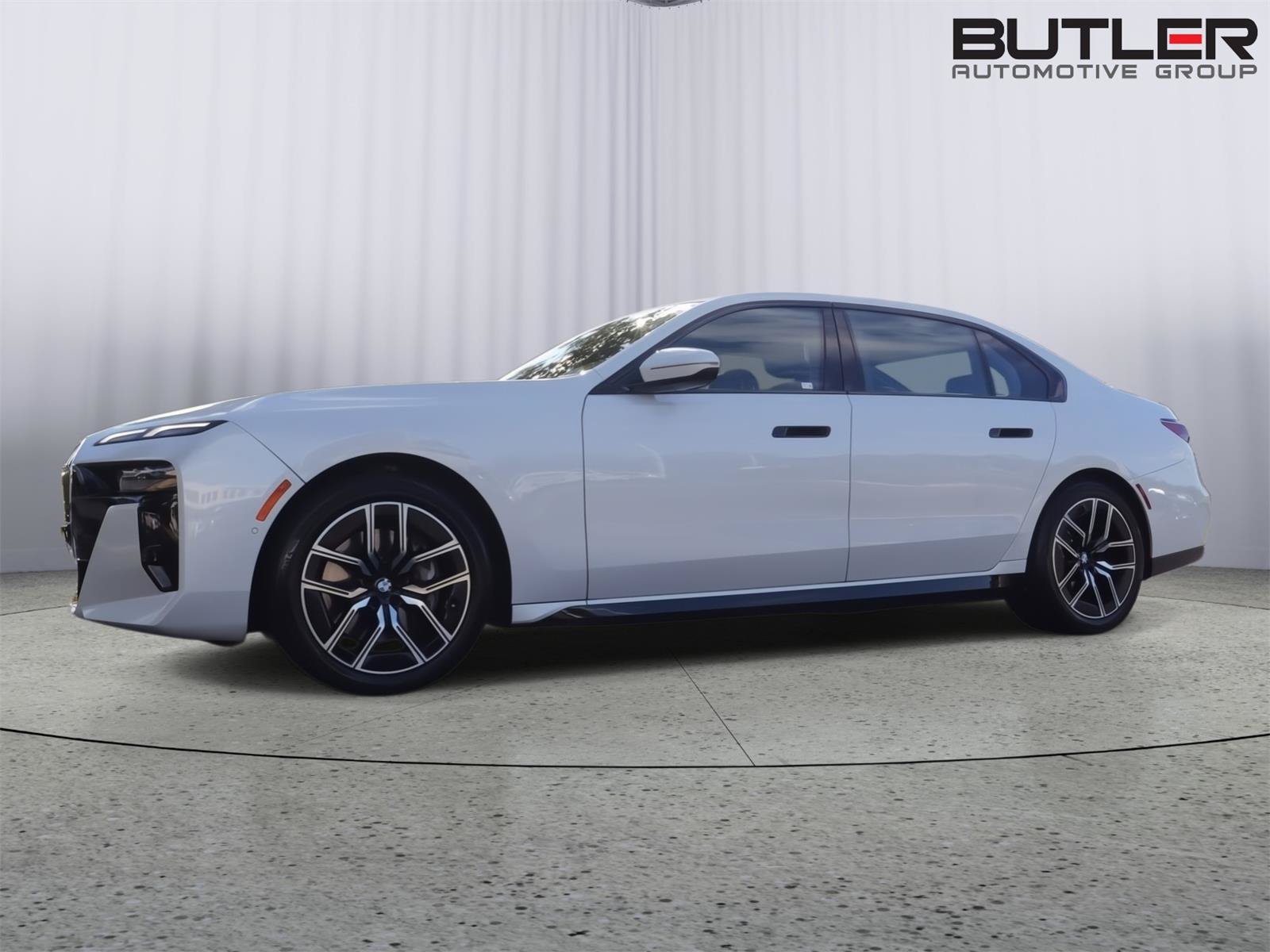 Used 2023 BMW 740i