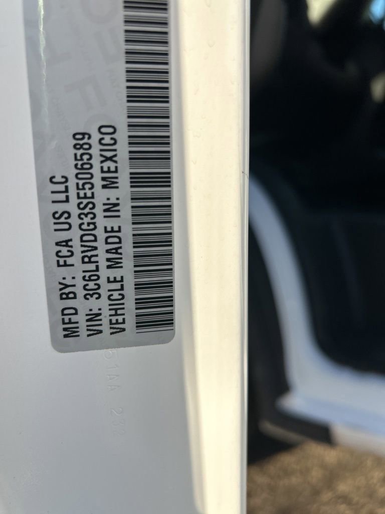 Used 2025 RAM ProMaster 2500 w/ Convenience Group image 38