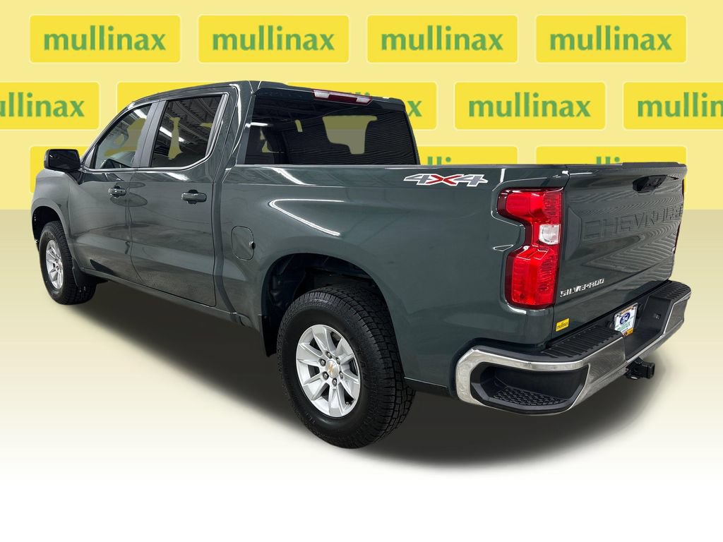 Used 2025 Chevrolet Silverado 1500 LT AWD/4WD image 10