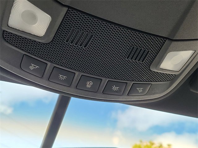 Used 2017 Lincoln MKZ Premiere image 25