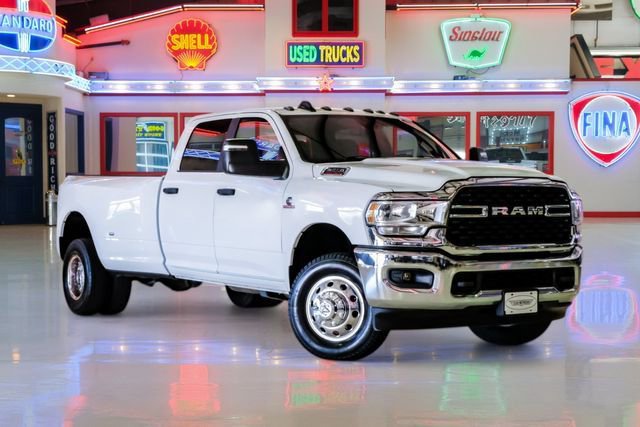 Used 2024 RAM 3500 Big Horn image 1