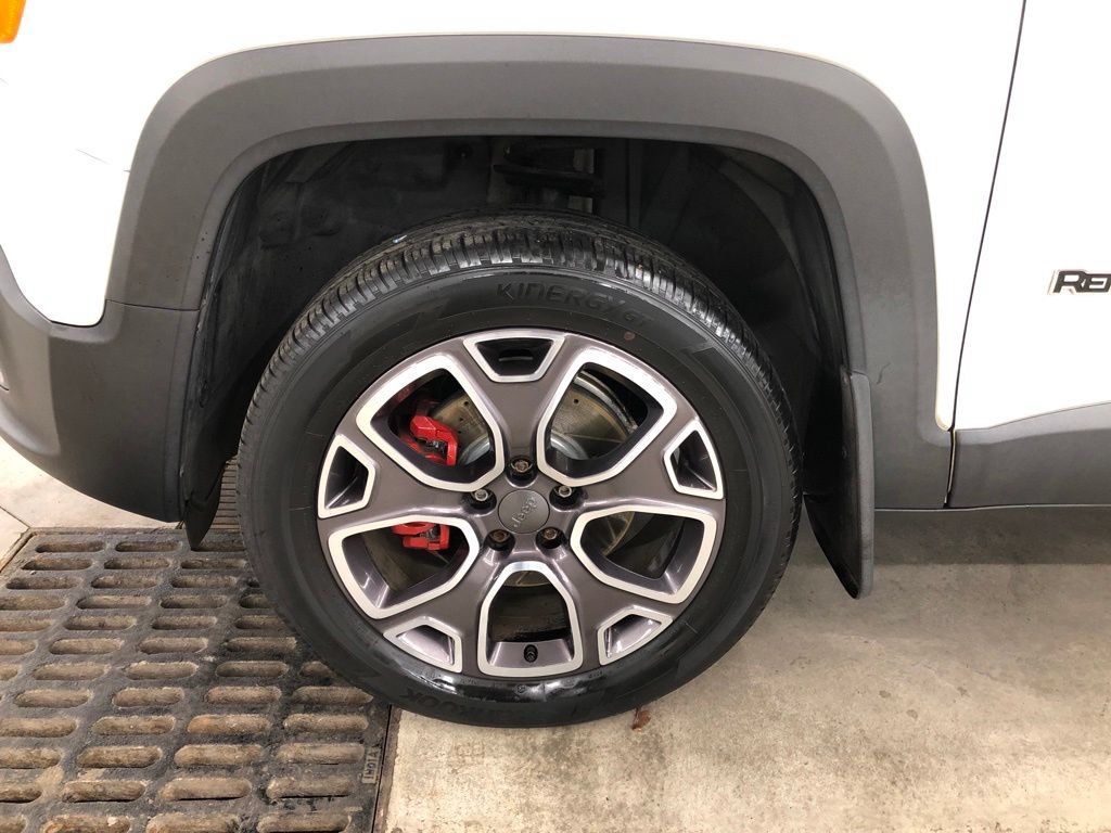 Used 2015 Jeep Renegade Limited AWD/4WD image 22