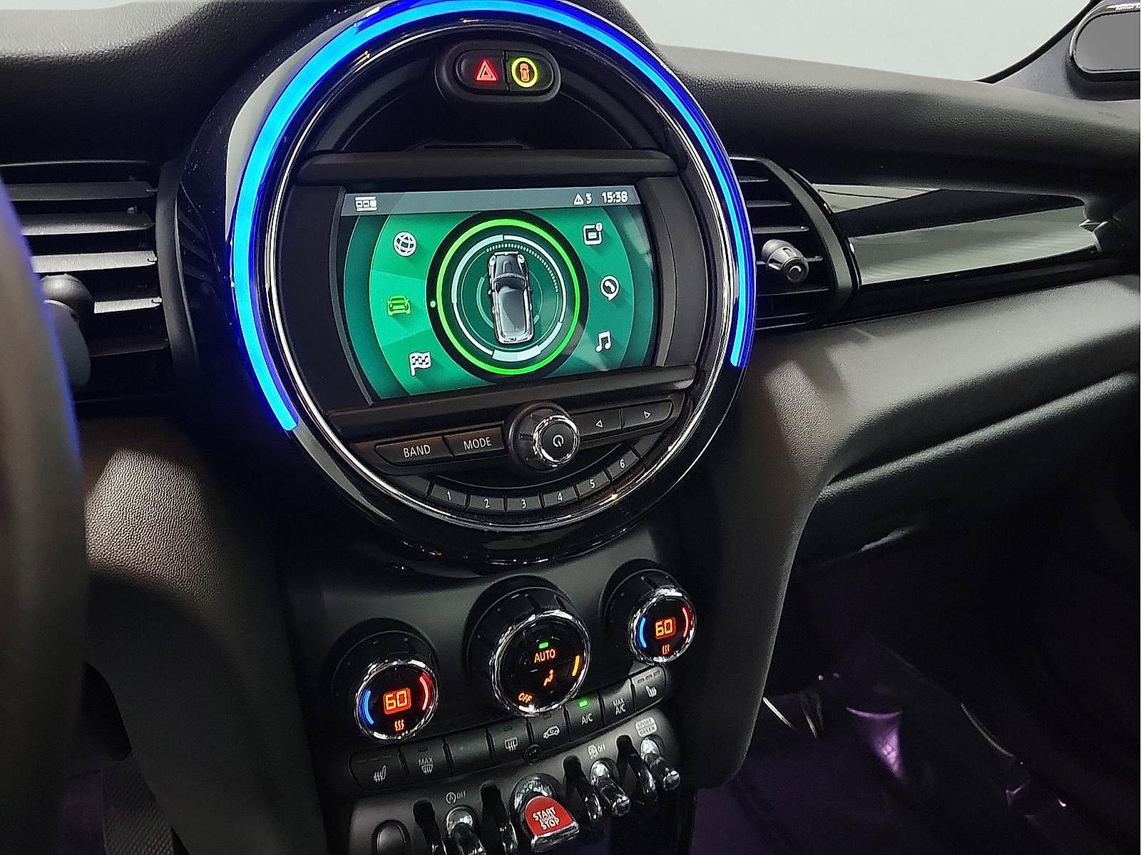 Used 2021 MINI Cooper S w/ 6.5" Touchscreen Package image 15