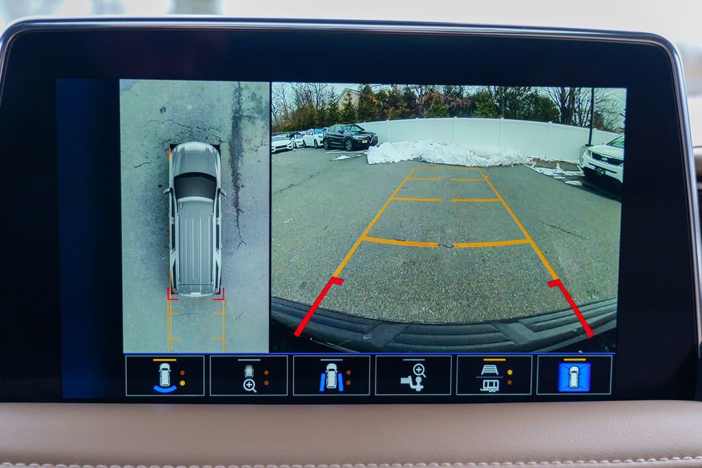 Used 2023 Chevrolet Tahoe Premier AWD/4WD image 59