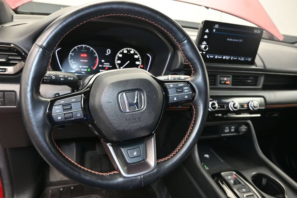 Certified 2025 Honda Pilot TrailSport image 18