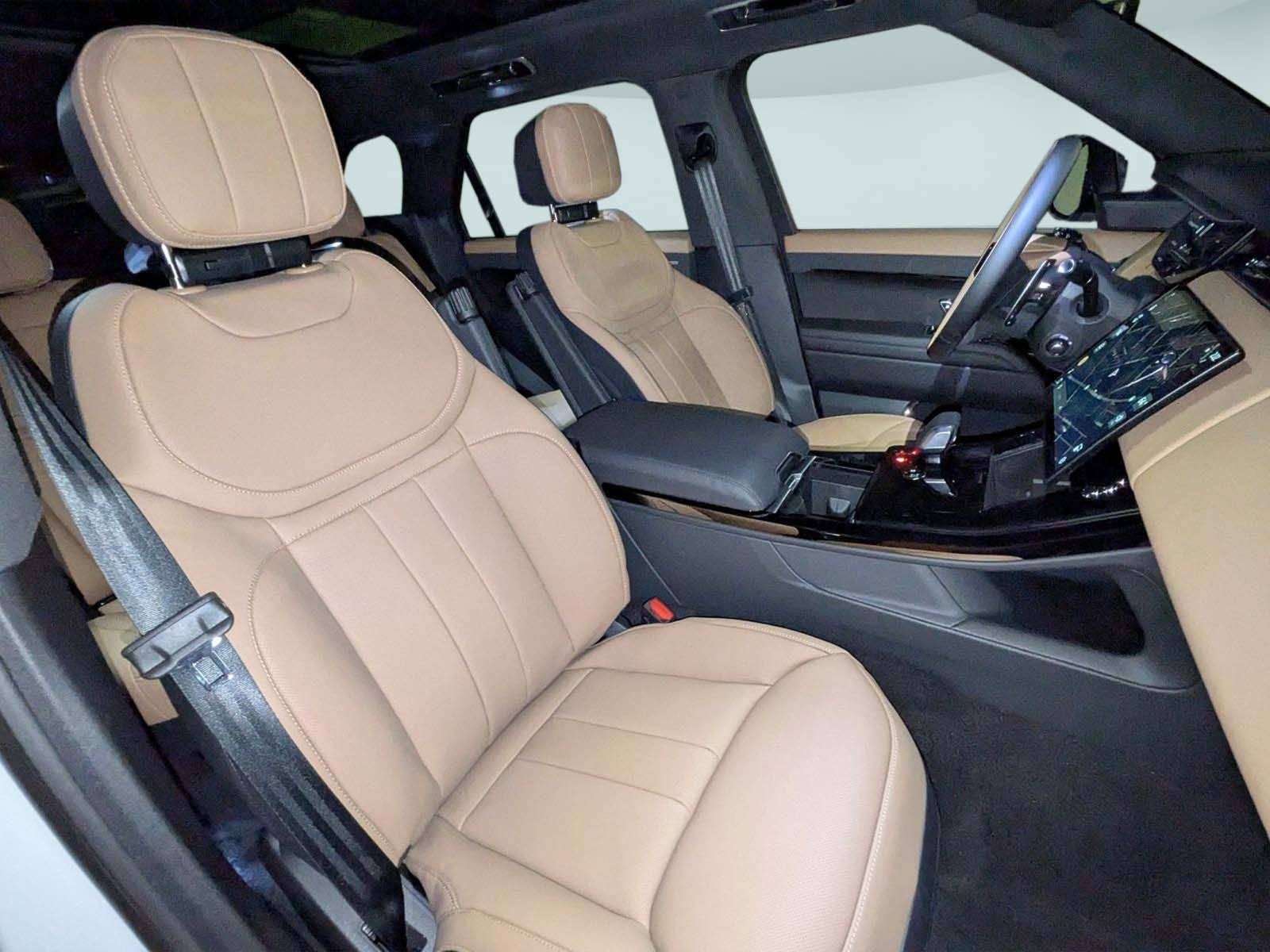 New 2026 Land Rover Range Rover Sport Dynamic SE AWD/4WD image 30