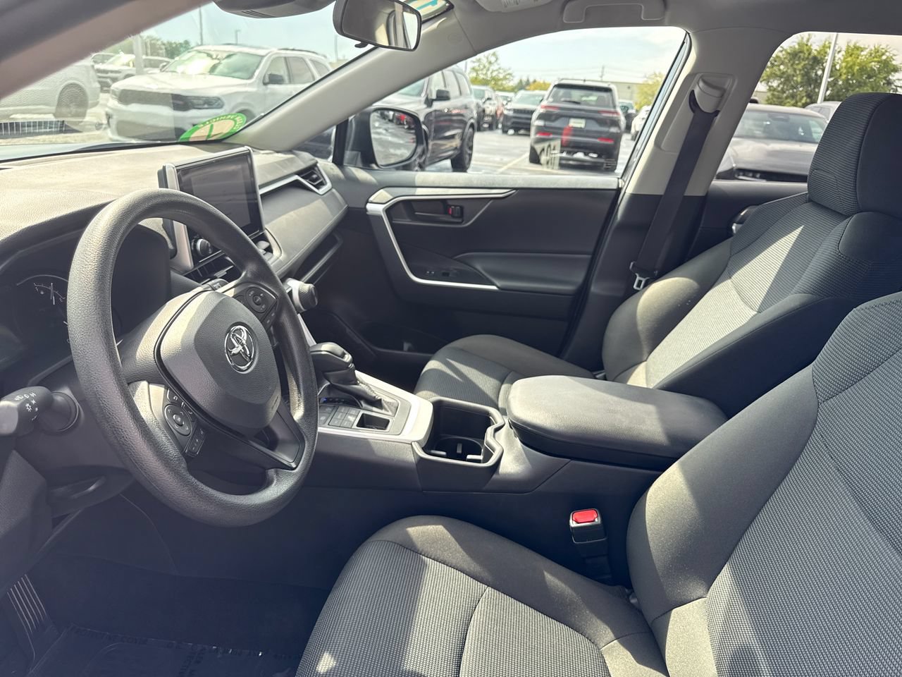 Used 2025 Toyota RAV4 LE AWD/4WD image 12