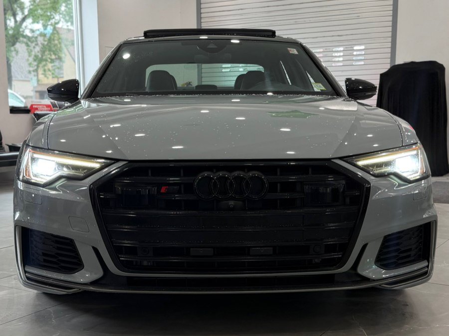 Used 2023 Audi S6 Premium Plus w/ Premium Plus Package AWD/4WD image 2