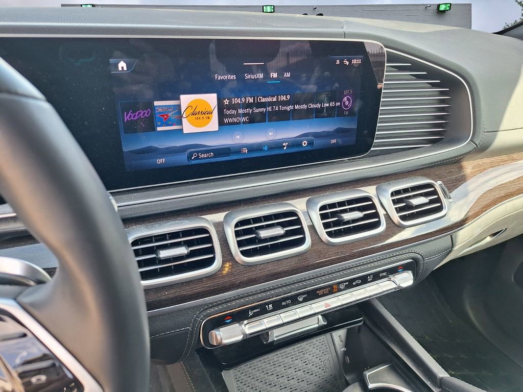 Used 2025 Mercedes-Benz GLS 450 4MATIC image 7