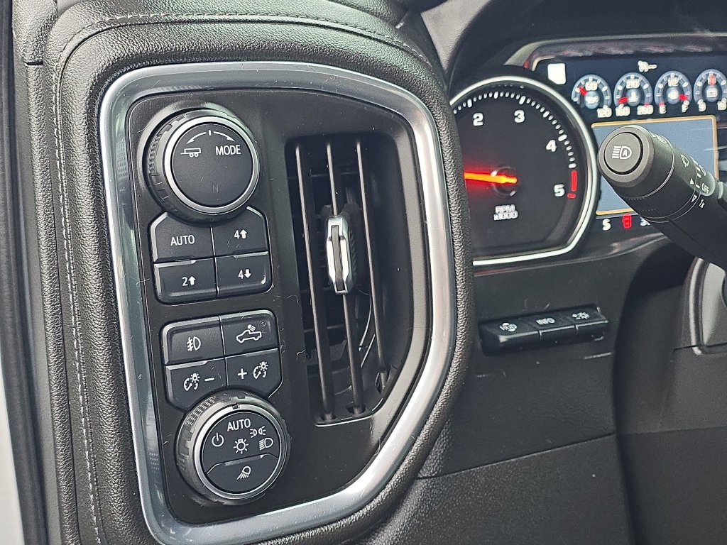 Certified 2021 Chevrolet Silverado 3500 LTZ w/ LTZ Premium Package image 23