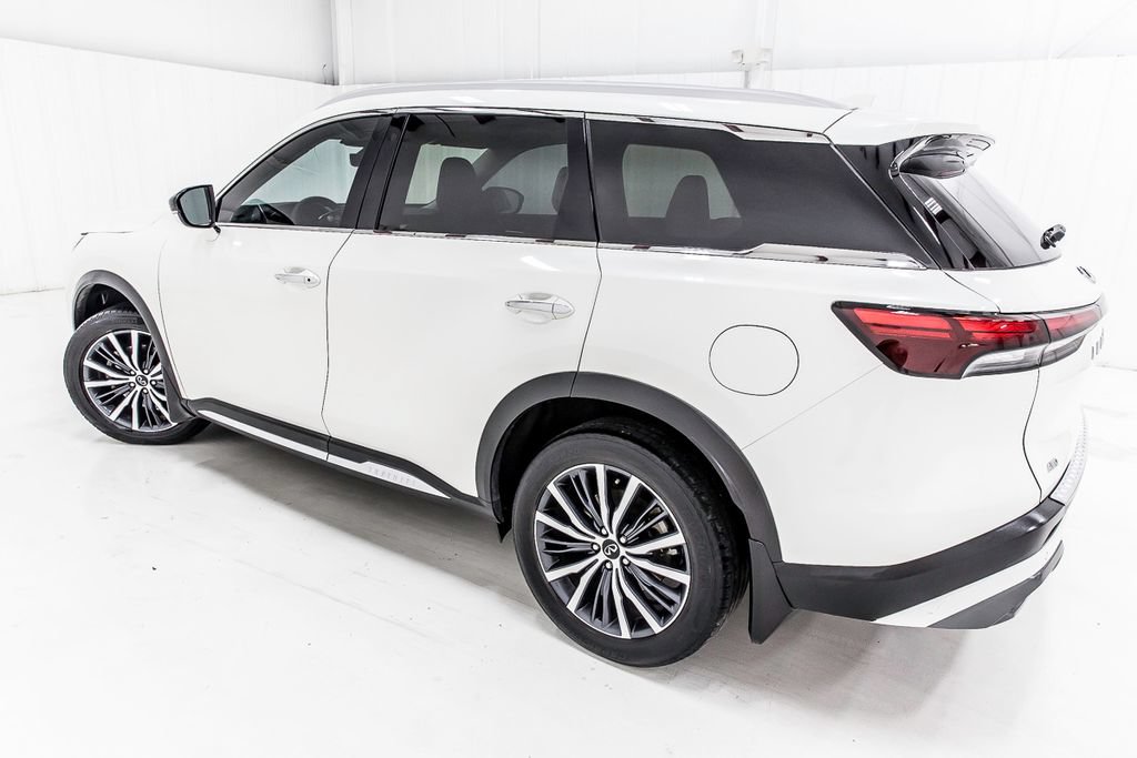 Used 2023 INFINITI QX60 Sensory w/ Vision Package AWD/4WD image 4