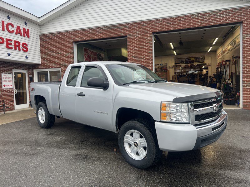 Used 2012 Chevrolet Silverado 1500 W/T AWD/4WD image 2