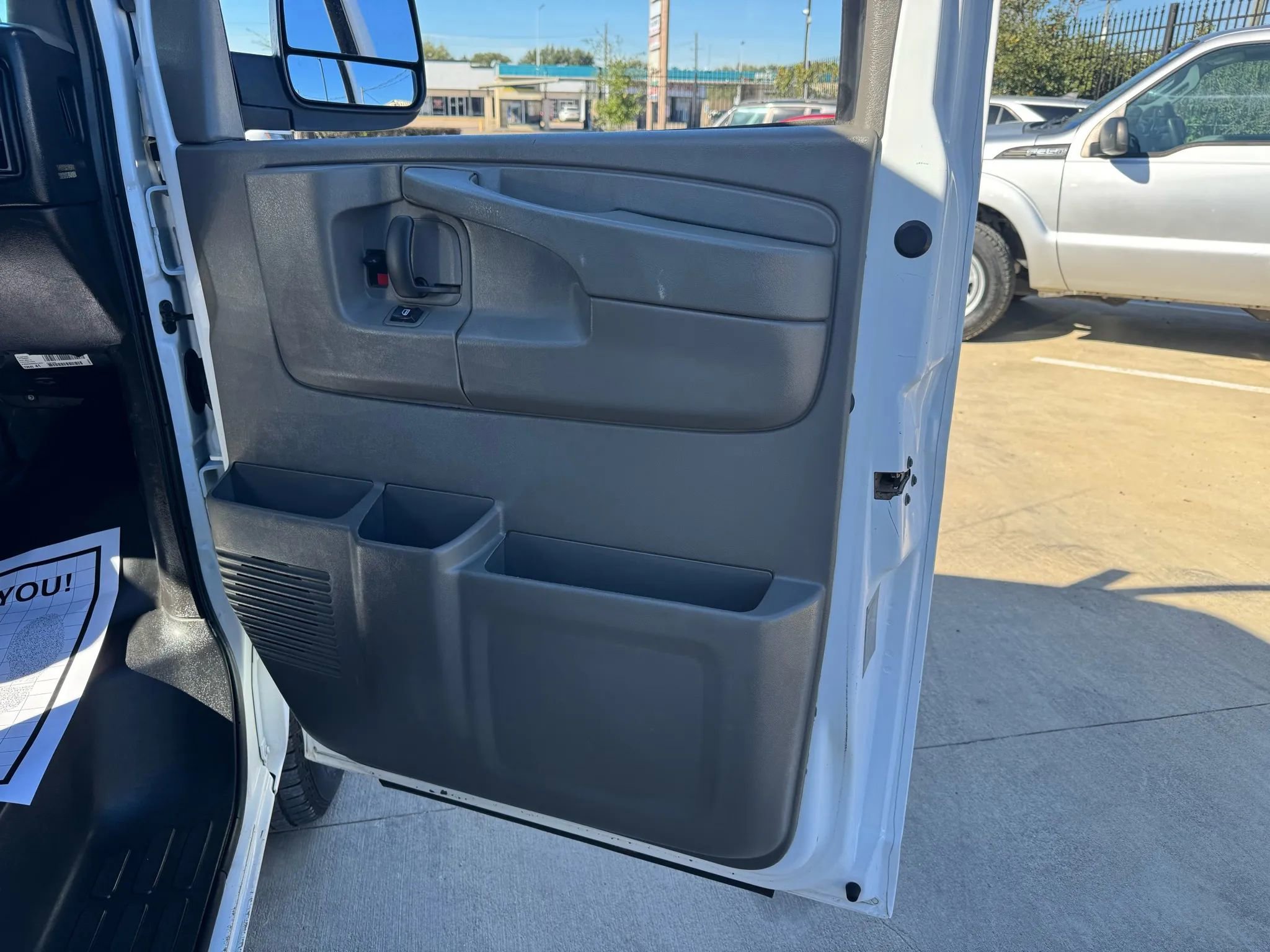 Used 2014 Chevrolet Express 2500 LS image 34