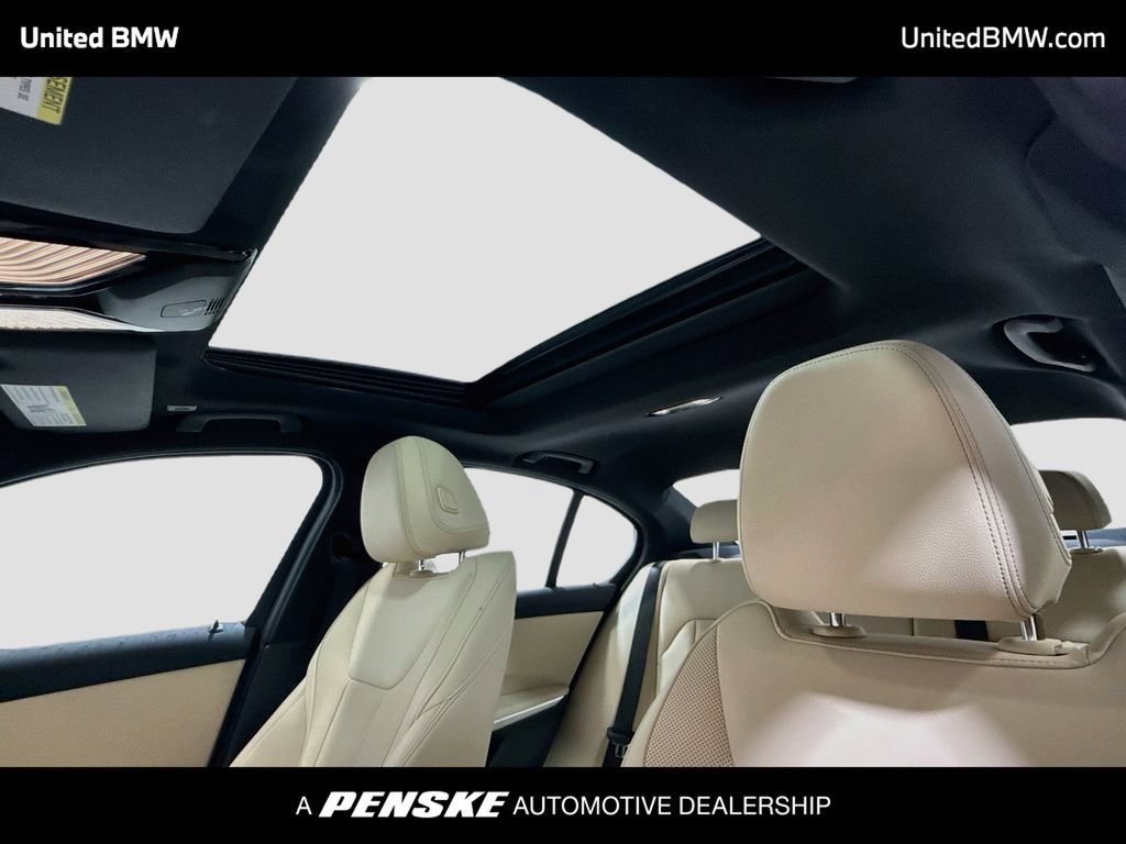 Certified 2025 BMW 330i Sedan RWD image 12