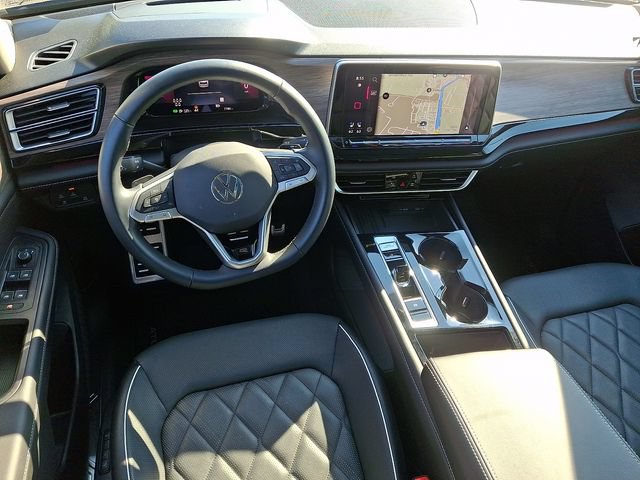 Used 2026 Volkswagen Atlas SEL Premium R-Line AWD/4WD image 2