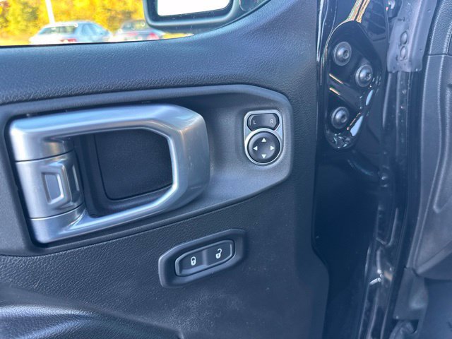 Used 2025 Jeep Wrangler Unlimited Sport AWD/4WD image 21