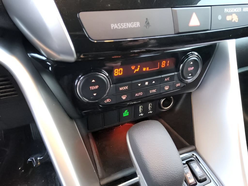 Used 2024 Mitsubishi Eclipse Cross SE AWD/4WD image 14