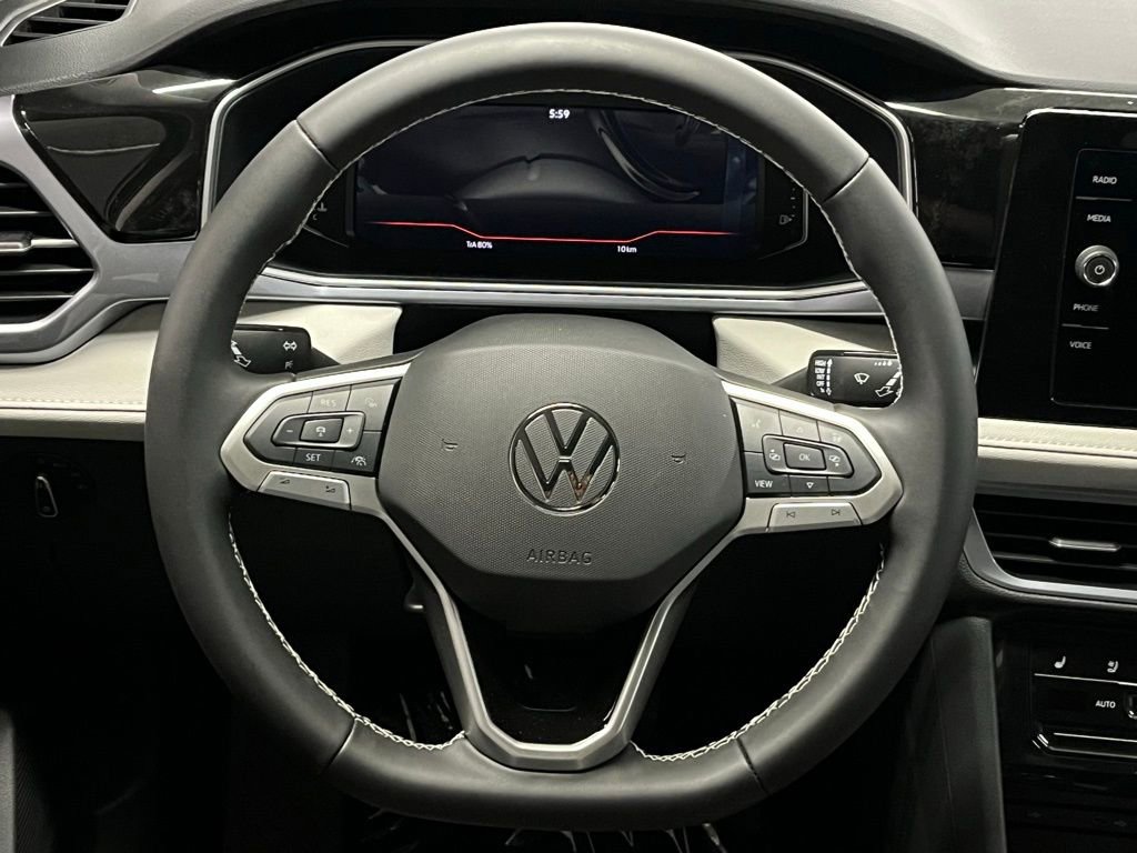 New 2025 Volkswagen Taos SEL AWD/4WD image 9