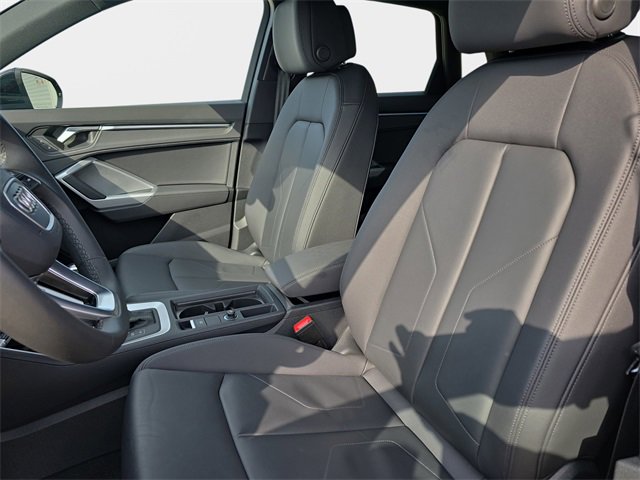 Used 2025 Audi Q3 2.0T Premium Plus w/ Premium Plus Package image 18