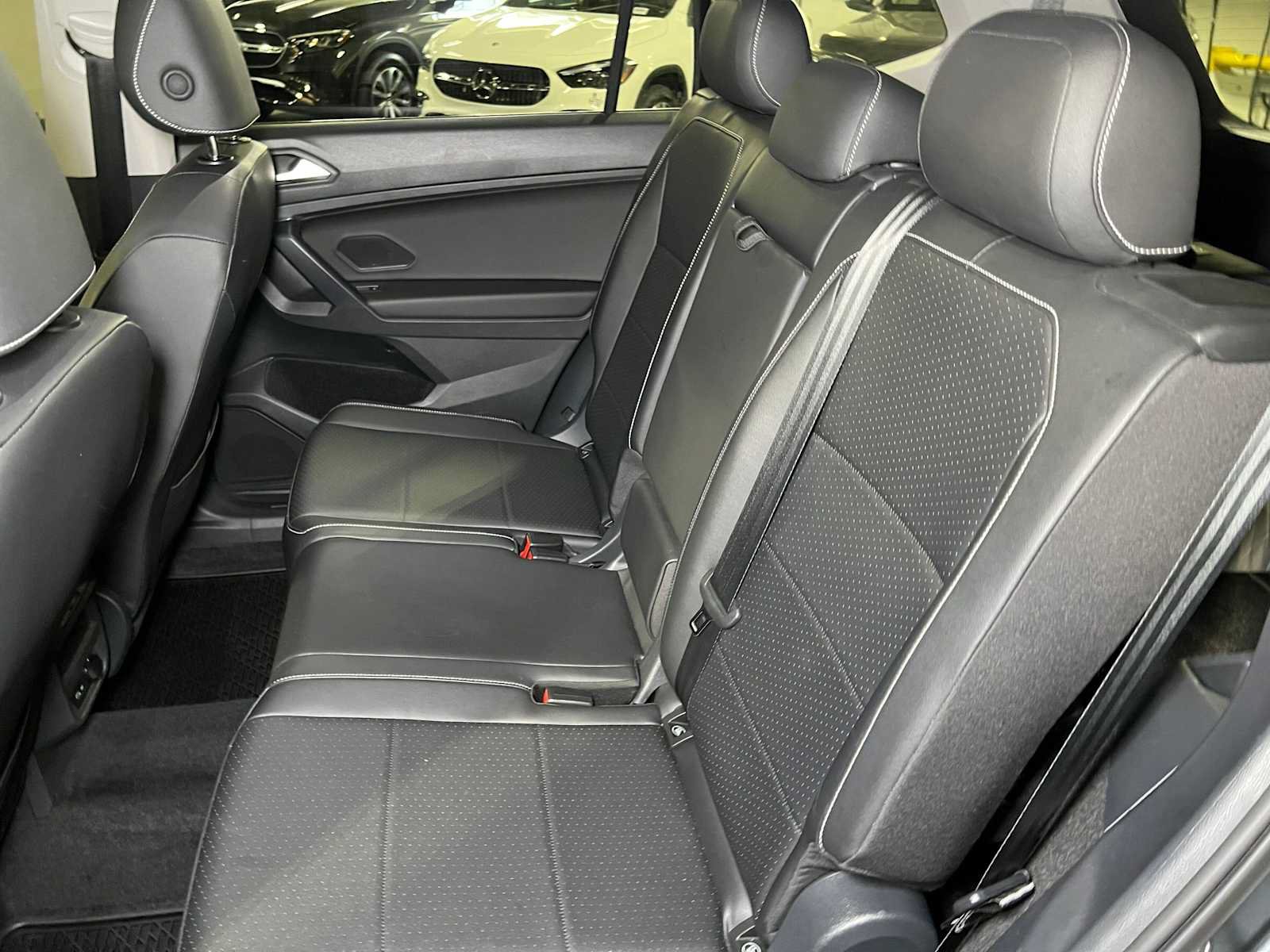 Used 2021 Volkswagen Tiguan SE w/ Panoramic Sunroof Package AWD/4WD image 20