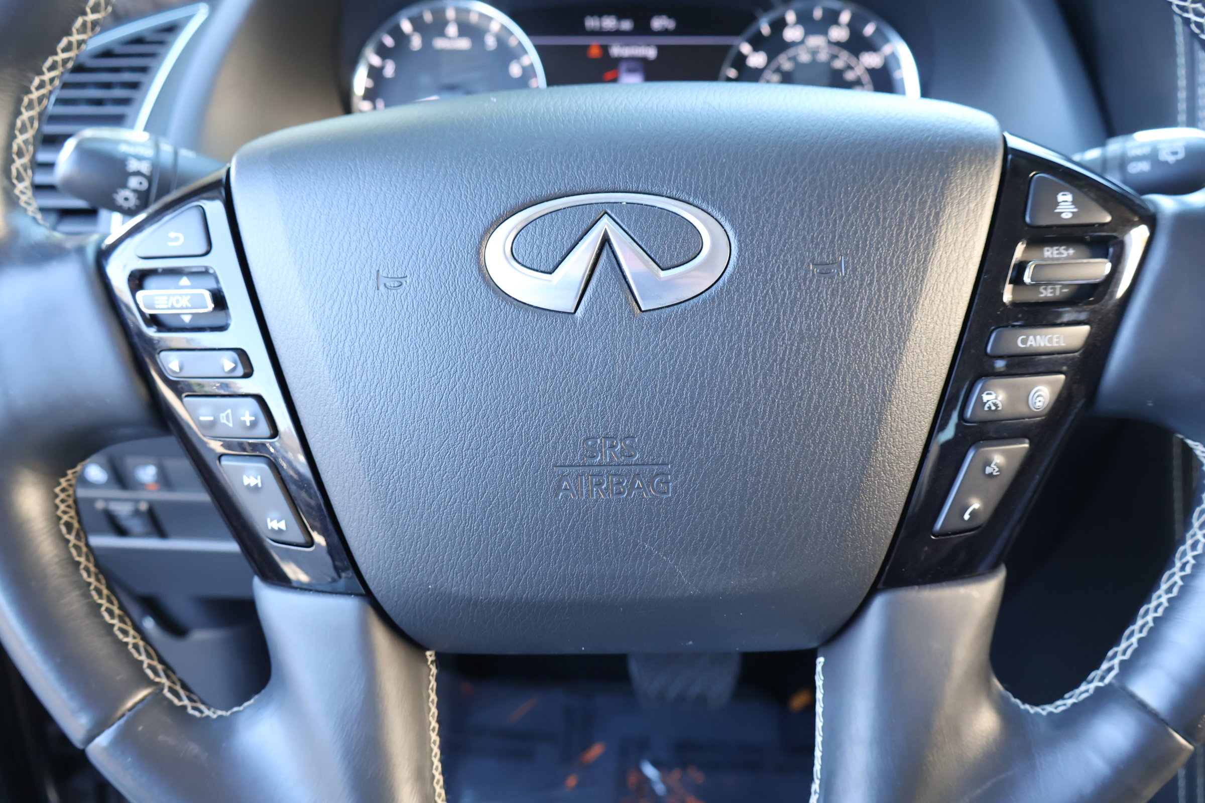 Certified 2024 INFINITI QX80 Premium Select w/ Cargo Package image 25