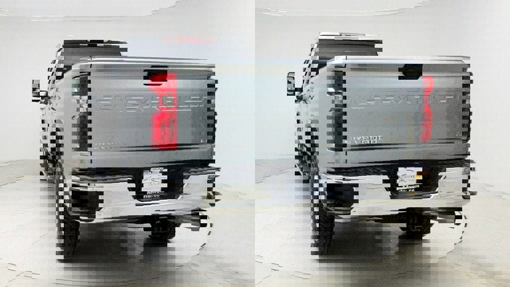 Used 2024 Chevrolet Silverado 2500 LT w/ Z71 Off-Road Package image 6