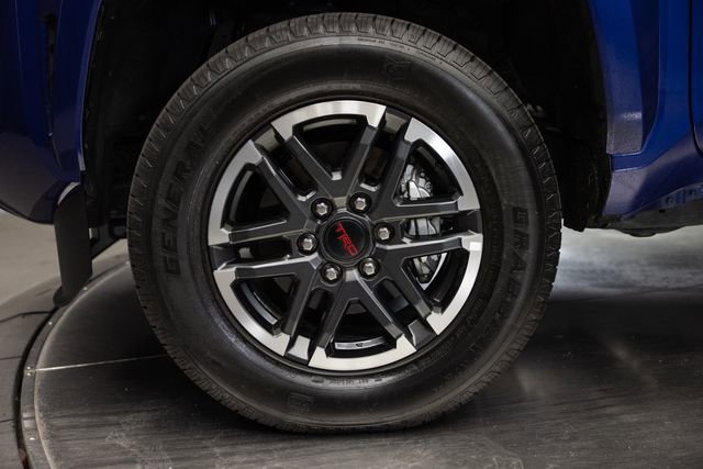 Used 2025 Toyota Tacoma TRD Sport image 6