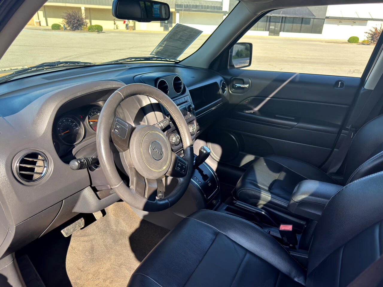 Used 2015 Jeep Patriot High Altitude image 15