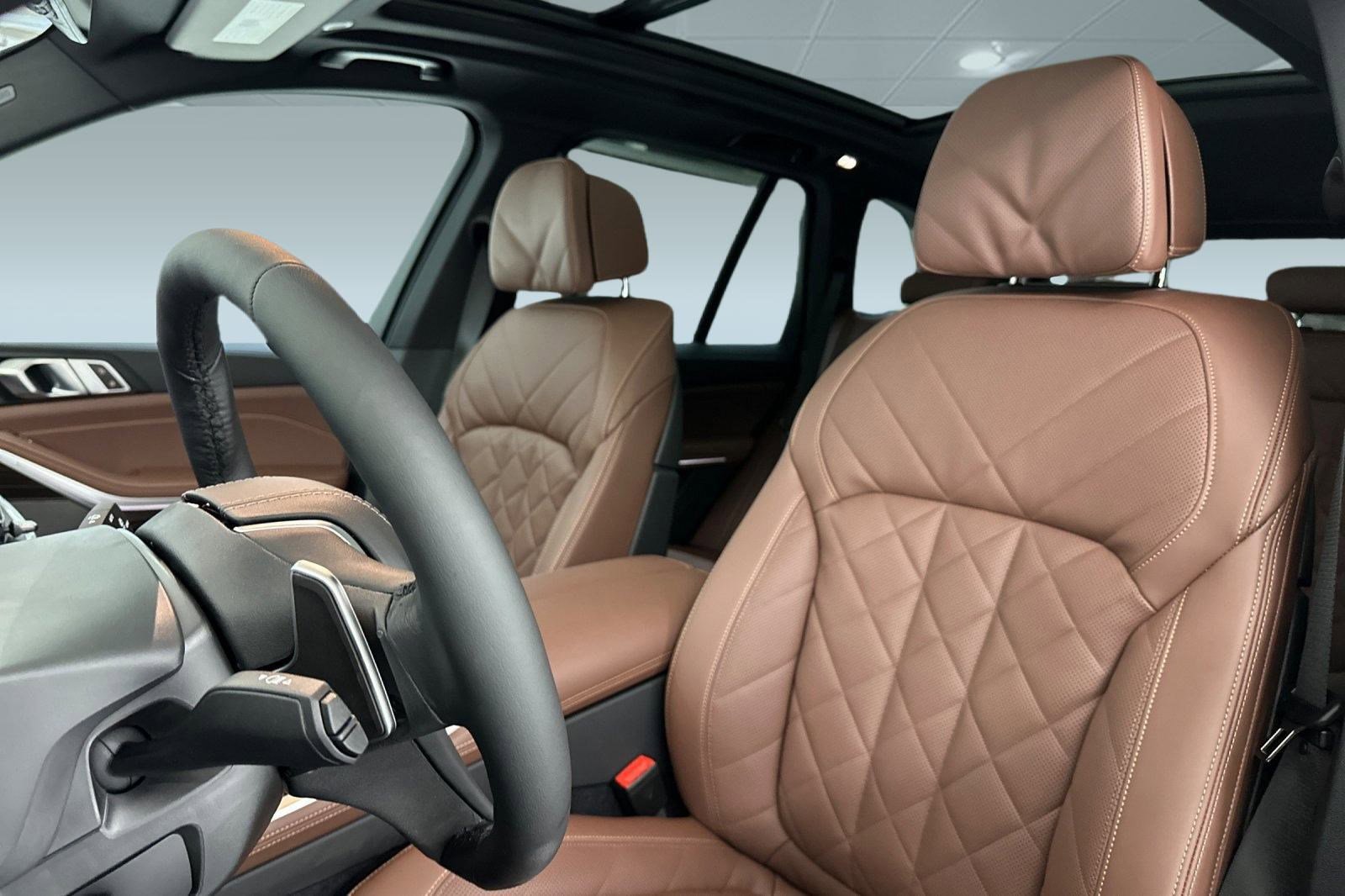 Used 2026 BMW X5 sDrive40i w/ Climate Comfort Package image 19