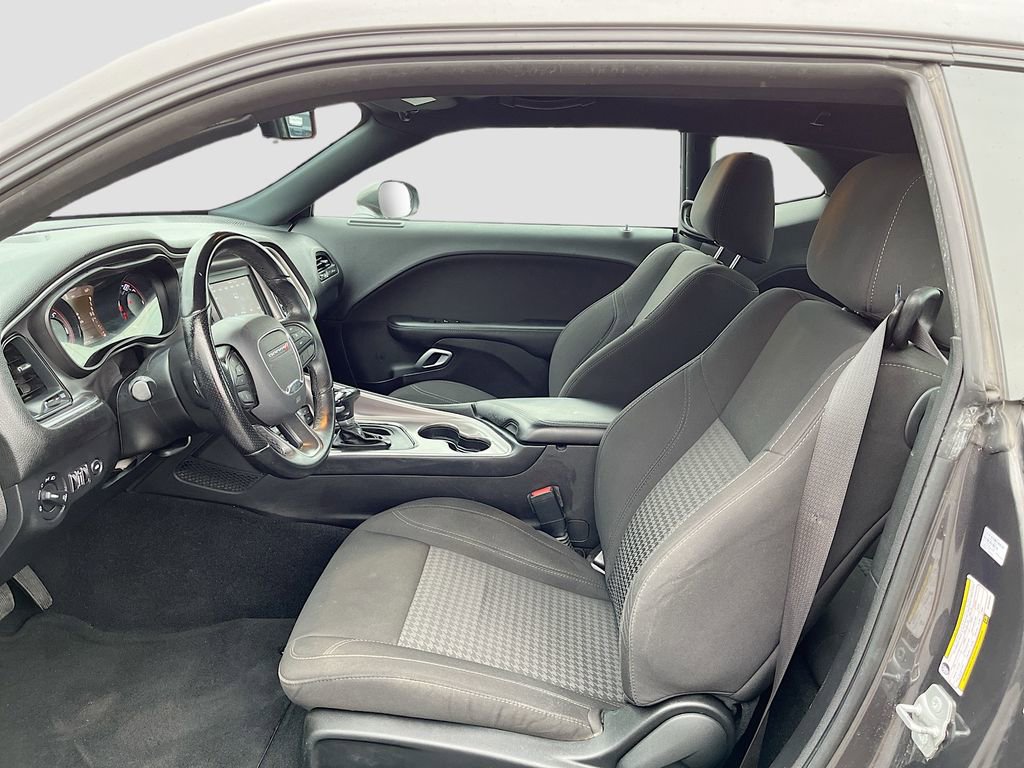 Used 2021 Dodge Challenger SXT w/ Blacktop Package image 21