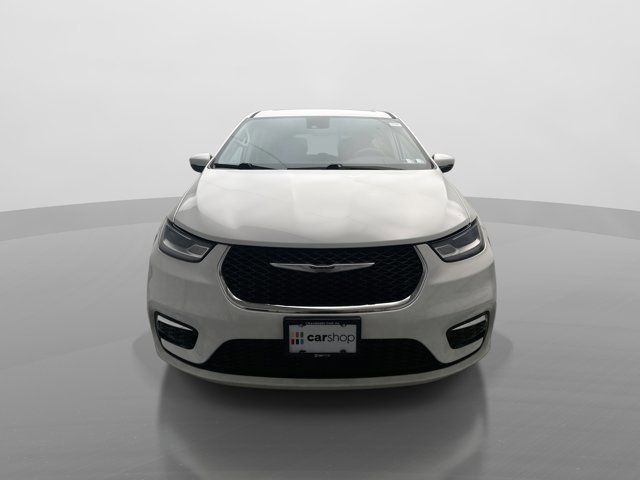 Used 2023 Chrysler Pacifica Touring-L FWD image 8