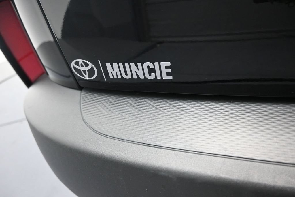 Used 2025 Ford Escape ST-Line FWD image 39