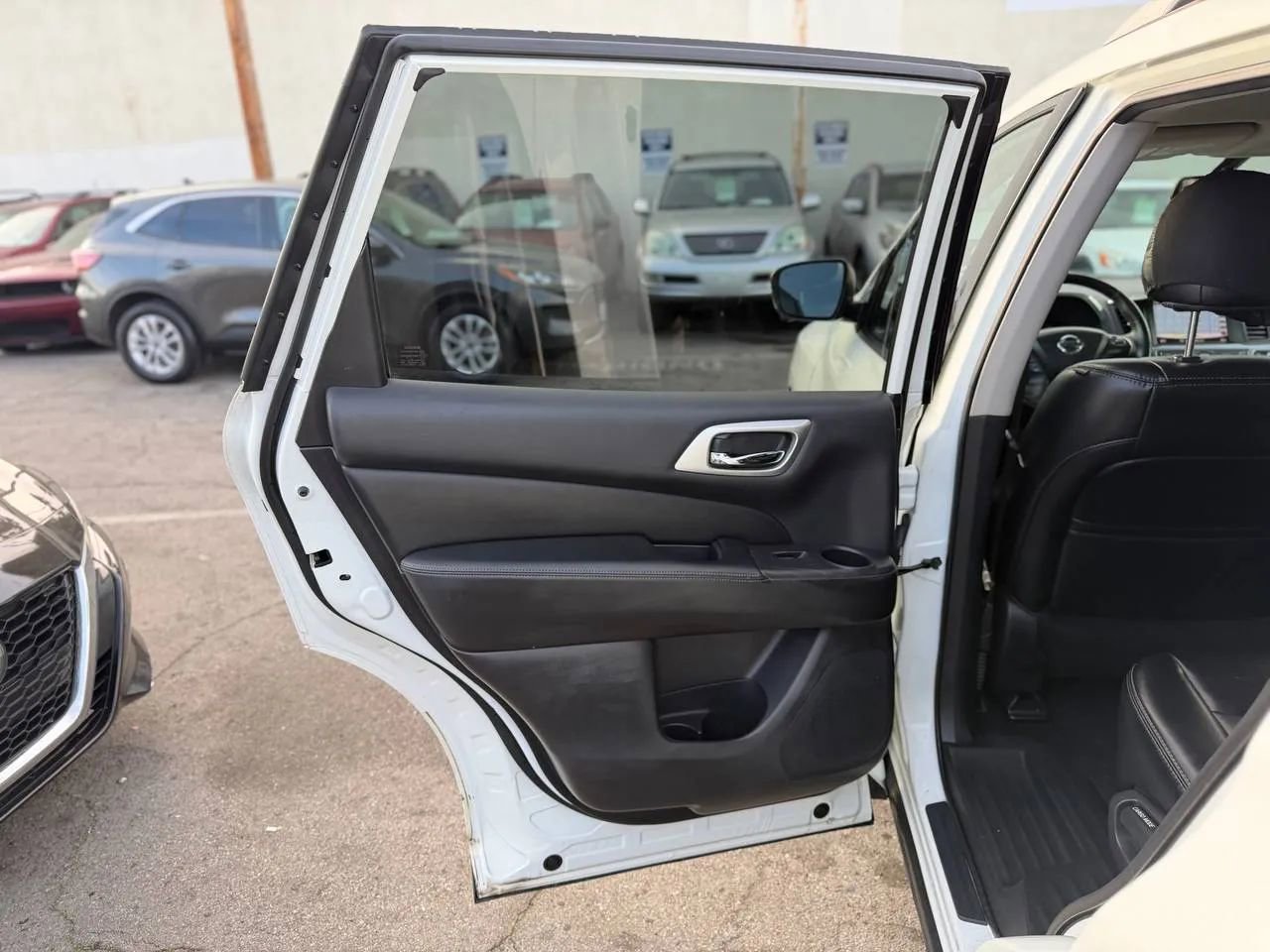 Used 2019 Nissan Pathfinder SL image 21