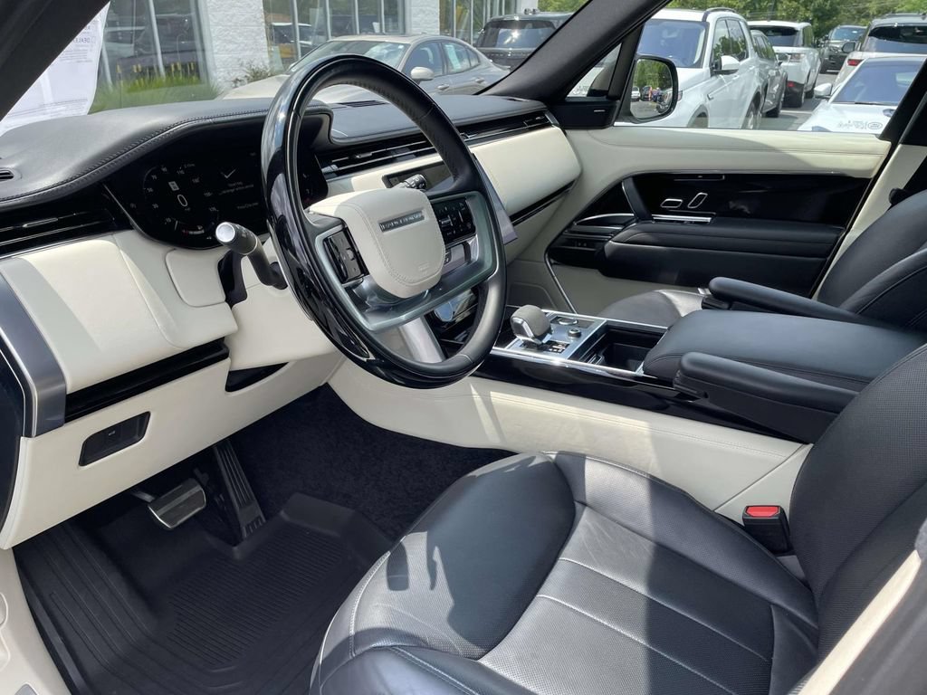 Certified 2023 Land Rover Range Rover SE AWD/4WD image 13