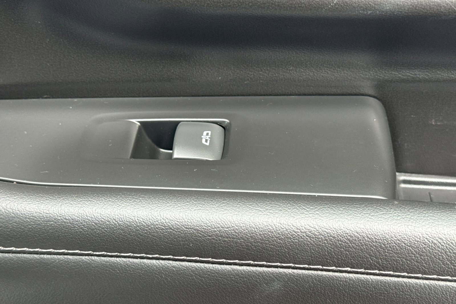 Used 2023 Chevrolet Tahoe LT w/ Luxury Package image 22