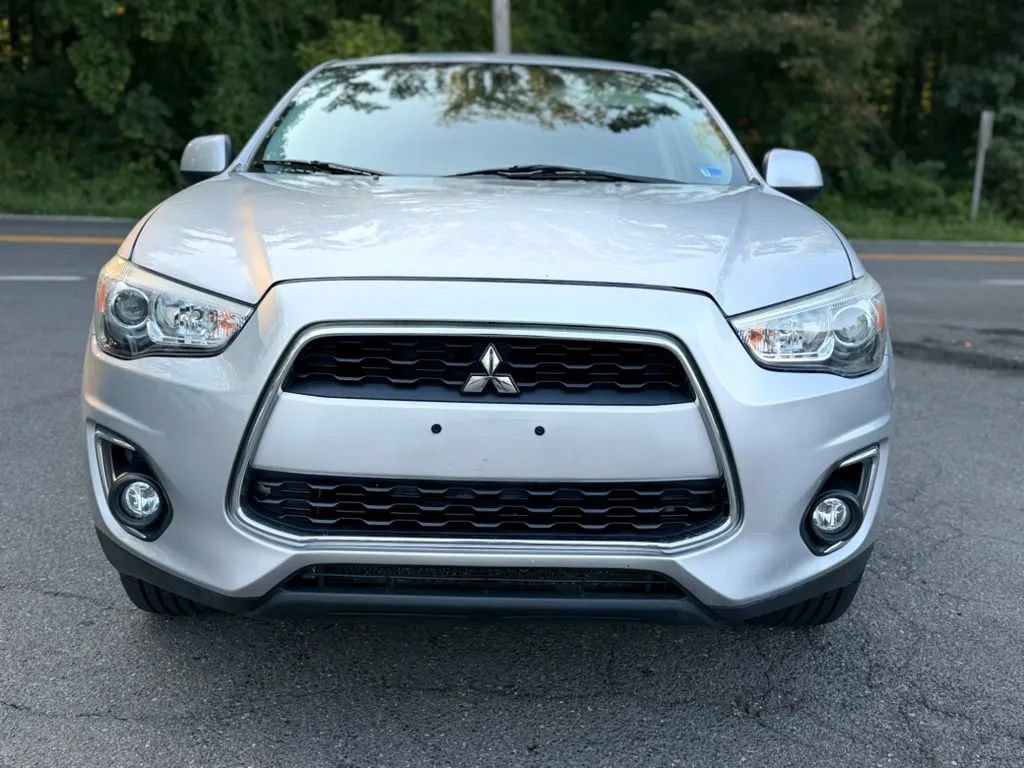 Used 2013 Mitsubishi Outlander Sport ES AWD/4WD image 2