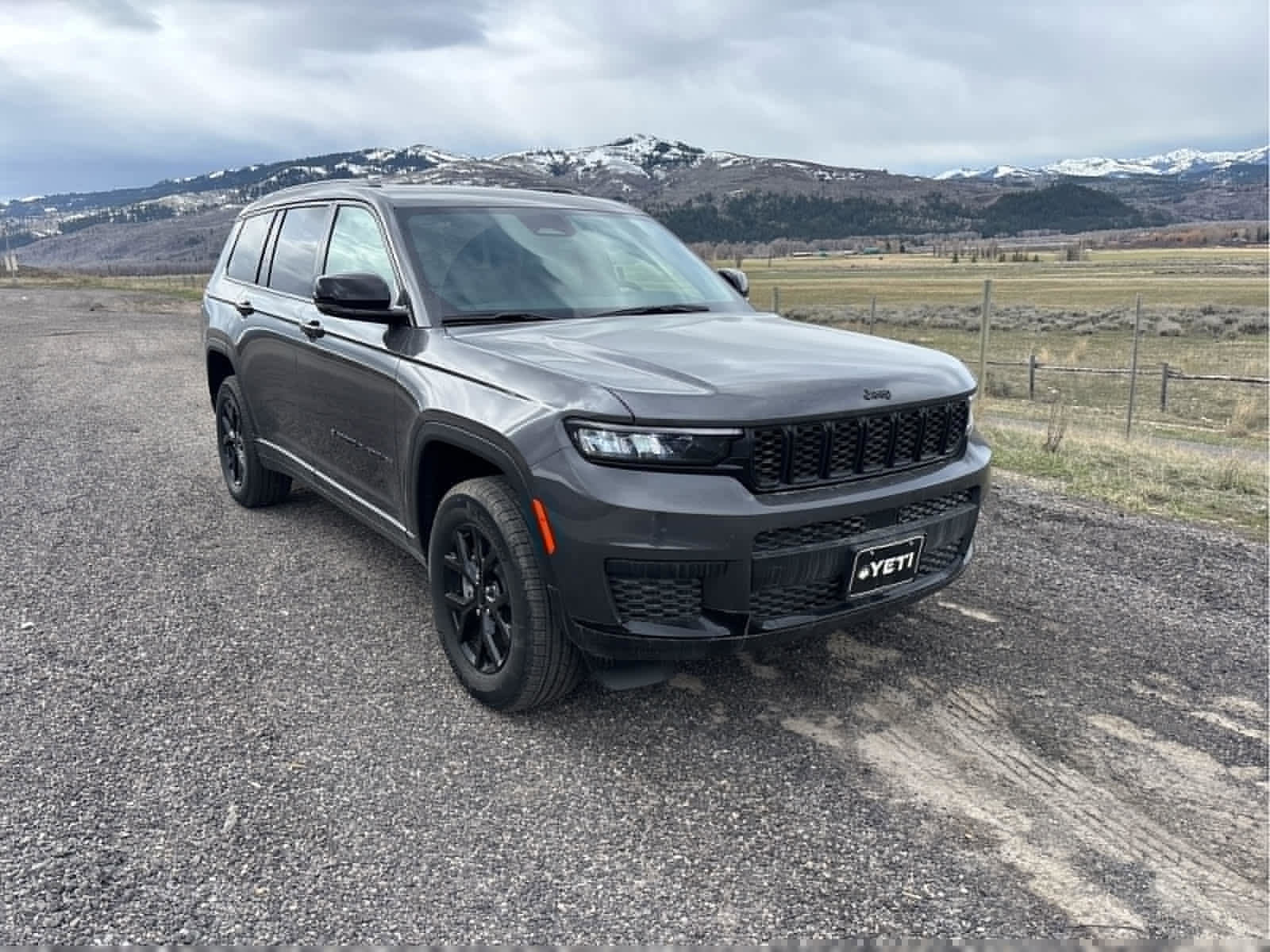 New 2025 Jeep Grand Cherokee L Altitude image 39