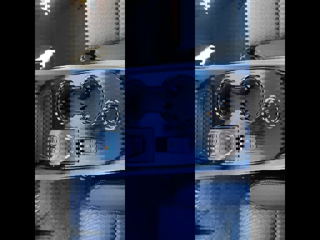 New 2026 Nissan Rogue SV image 18