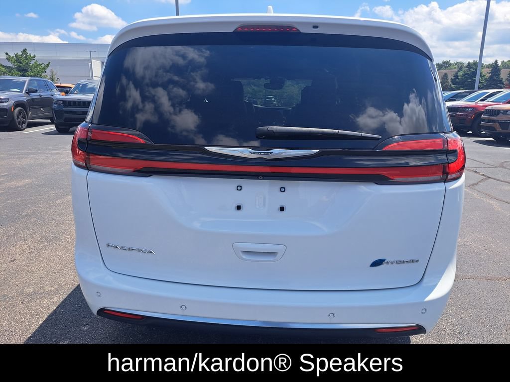 Certified 2022 Chrysler Pacifica Pinnacle FWD image 5