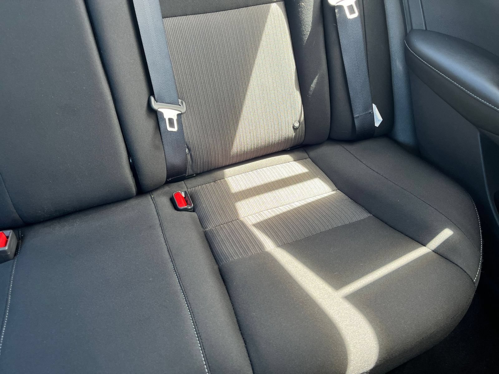 Used 2025 Nissan Sentra SV FWD image 32