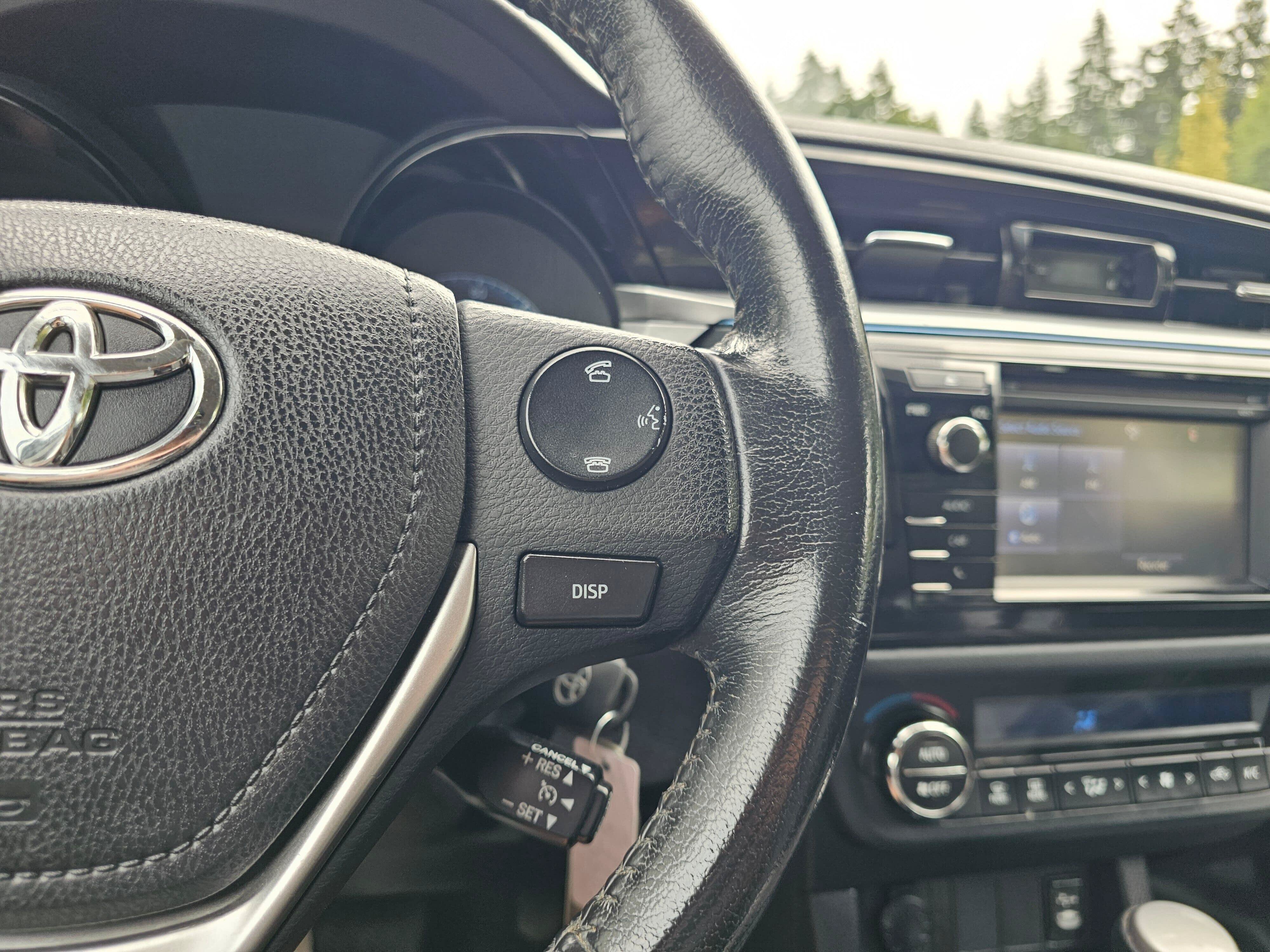 Used 2016 Toyota Corolla S FWD image 35