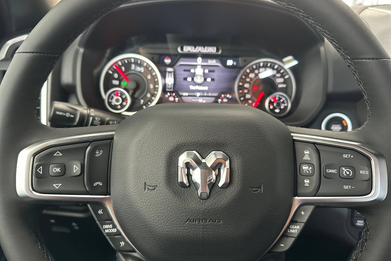 New 2026 RAM 1500 Big Horn AWD/4WD image 22