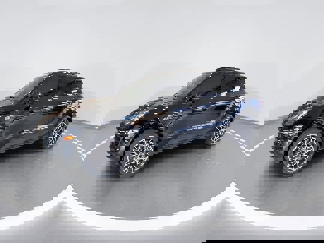 Used 2018 Porsche Macan S w/ Premium Package Plus image 4