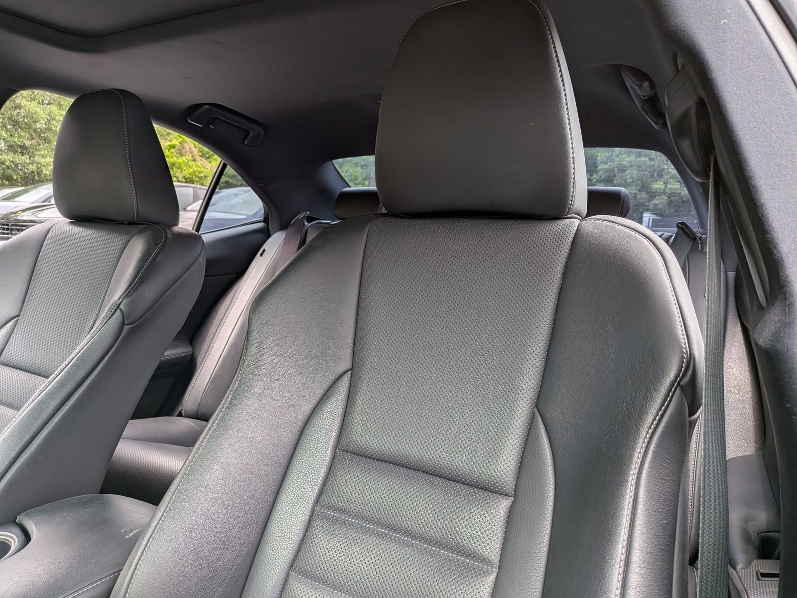 Used 2014 Lexus IS 250 w/ F-Sport Package RWD image 12