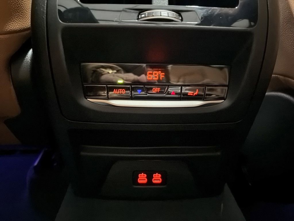 Used 2024 BMW X3 M40i w/ Shadowloine Package image 32